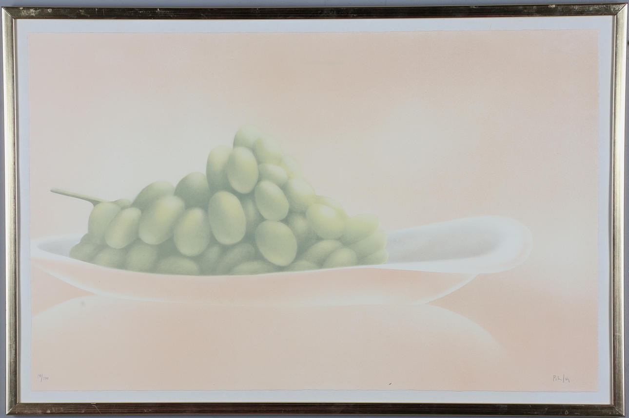 PETER FRIE. Vindruvor i skål. Färglitografi, signerad och numrerad 141/170.