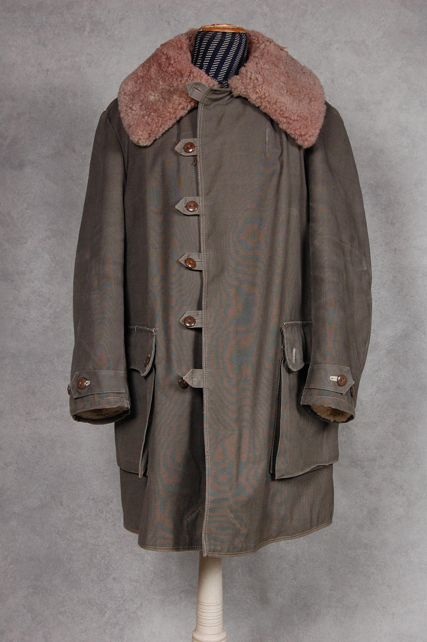 MILITÄRPÄLS, herr, fårskinn, 1940-50-tal.