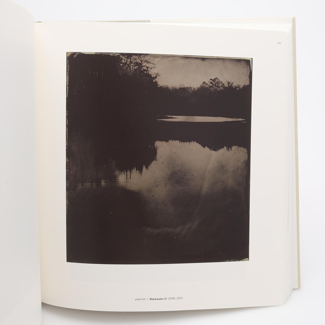 PHOTO. AMERICAN PHOTOGRAPHER SALLY MANN'S “A THOUSAND CROSSINGS