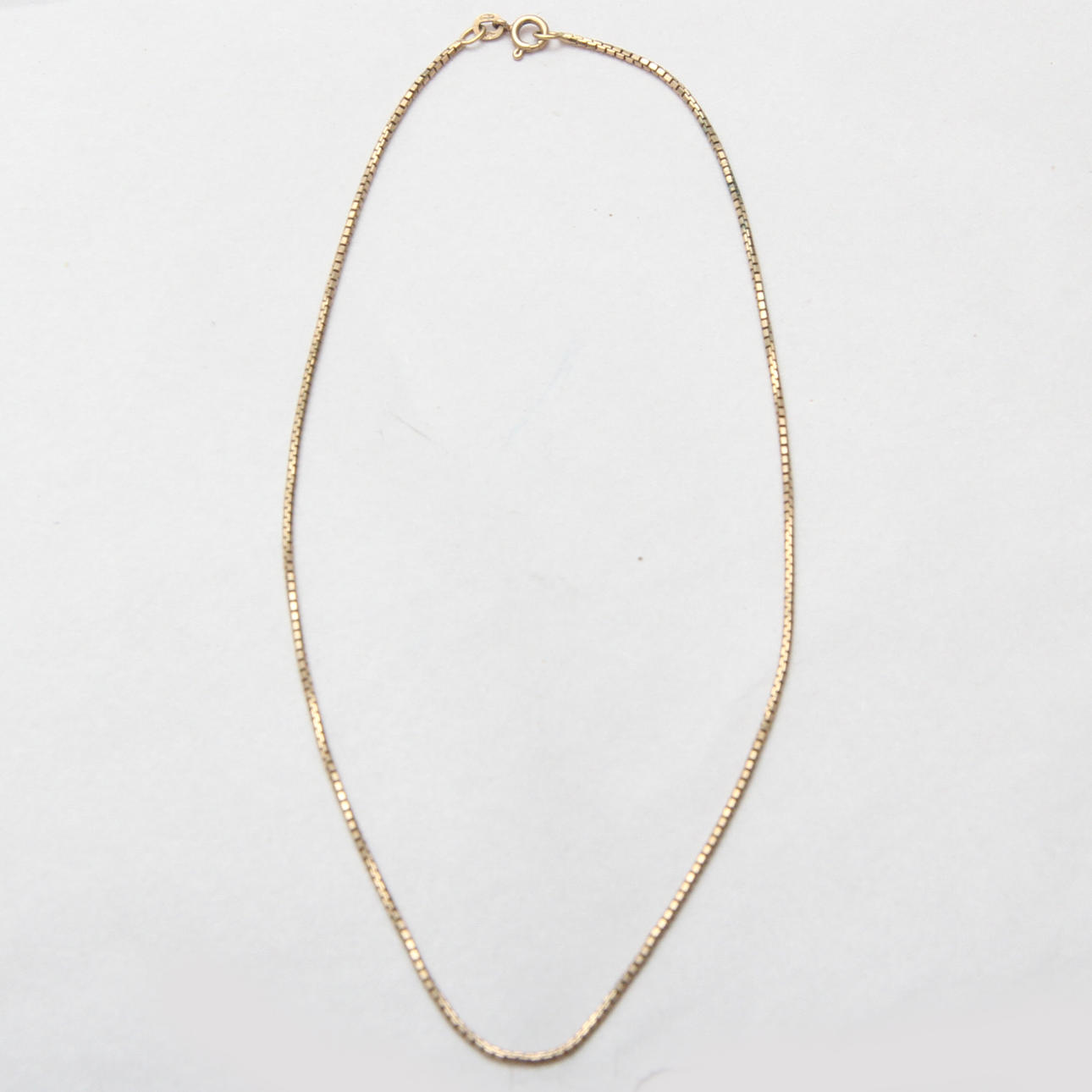 NECKLACE, 750/18 K, gold.