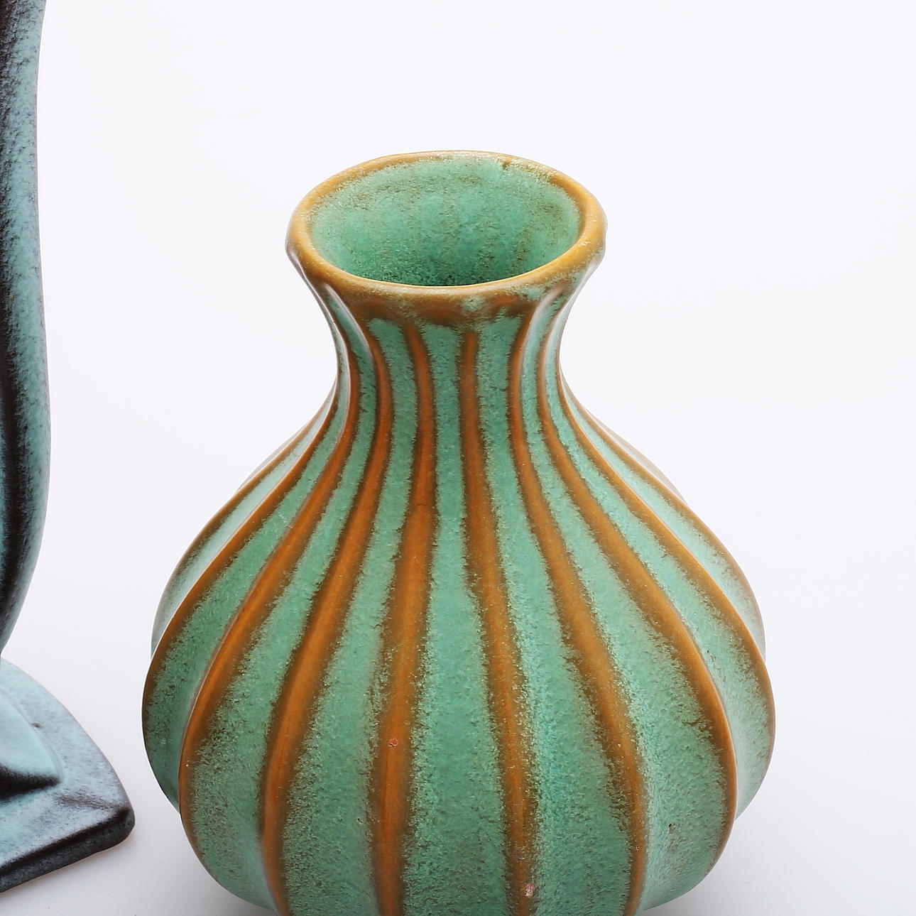 EWALD DAHLSKOG. Two Bo Fajans vases, 1930s/40s. Ceramics & Porcelain ...
