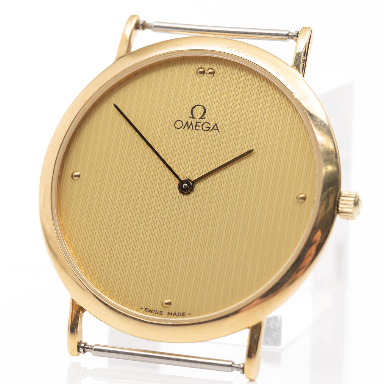 WRISTWATCH, gold on steel. Omega DeVille.