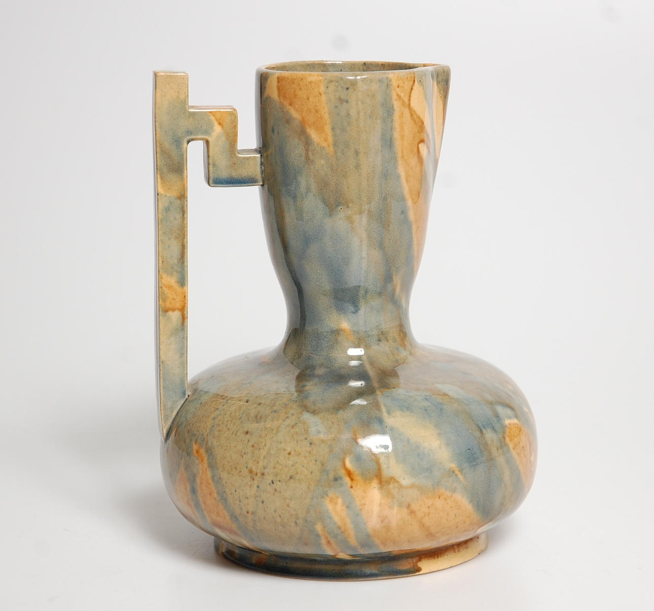 VINKANNA, jugend , stämplad AH, ( Albin Hamberg ) Höganäs 1900 talets början.