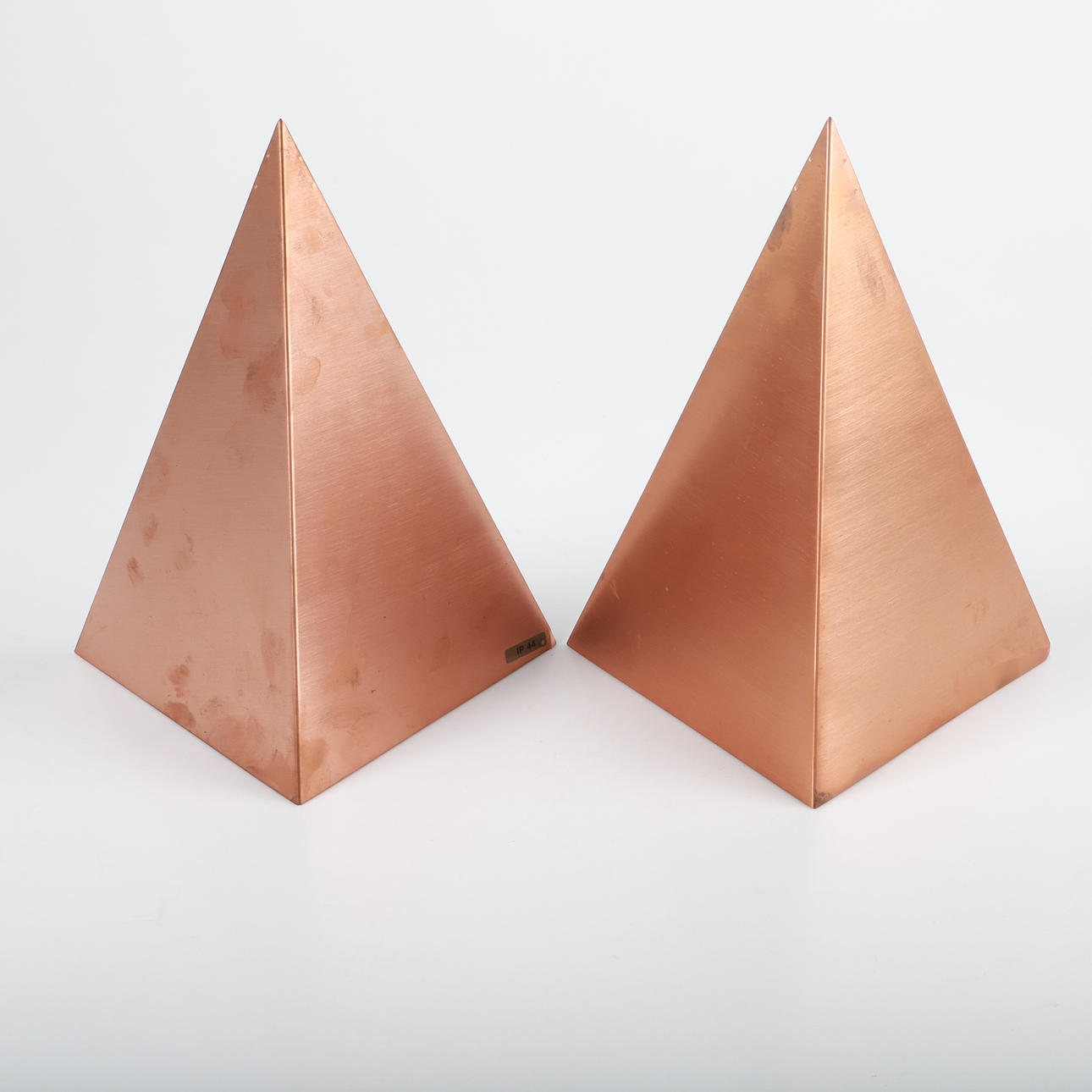 UTOMHUSBELYSNING, 1 par, "Cairo", koppar, Massive, 1900-talets andra hälft.