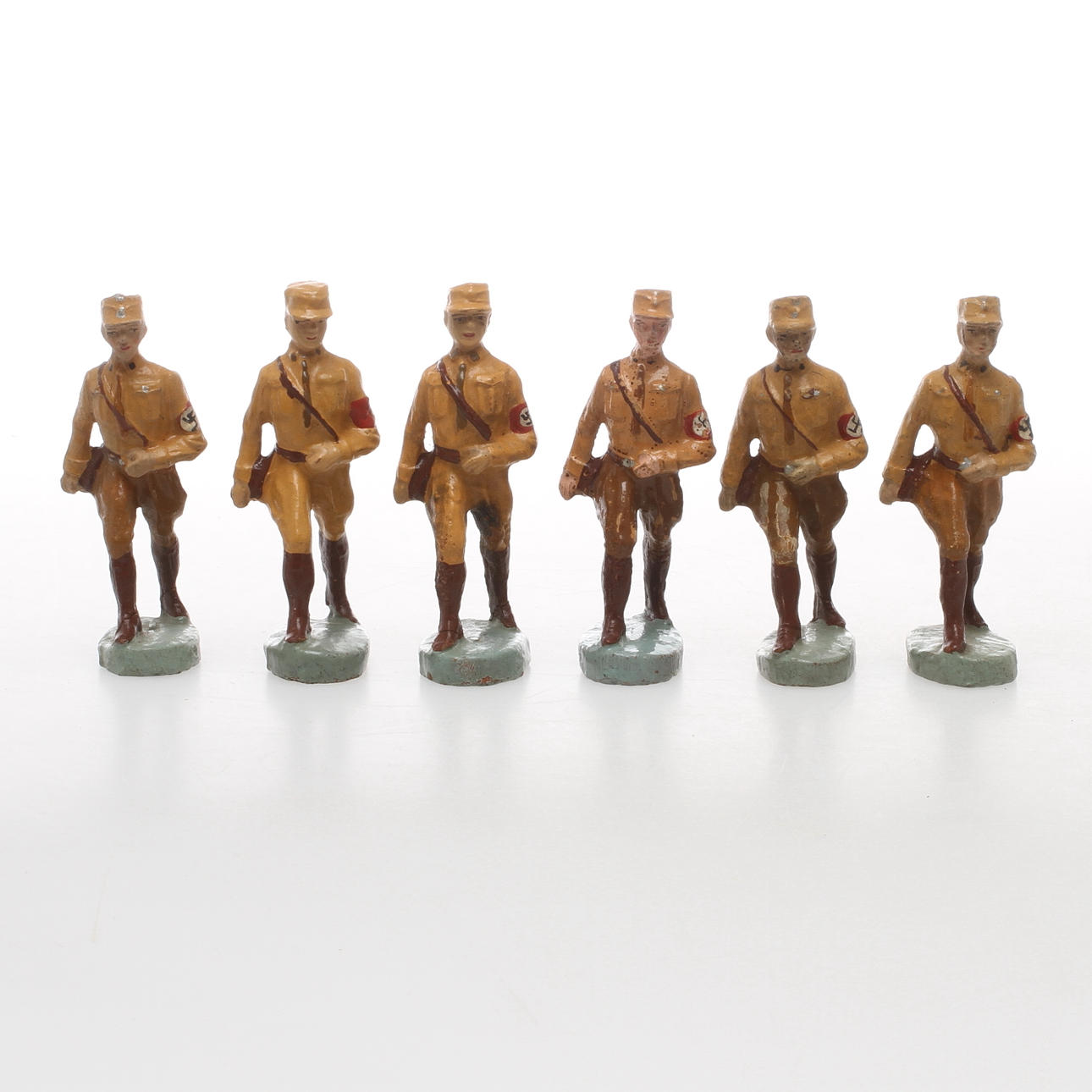 ELASTOLIN 6 marscherande SA-män. Tyskland 1930 - 40-tal.