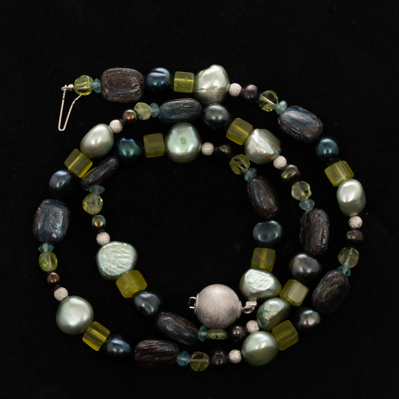 COLLIER, Sterlingsilver, Pärlor, Labradorit ,Peridot, Akvamarin, Citrin.