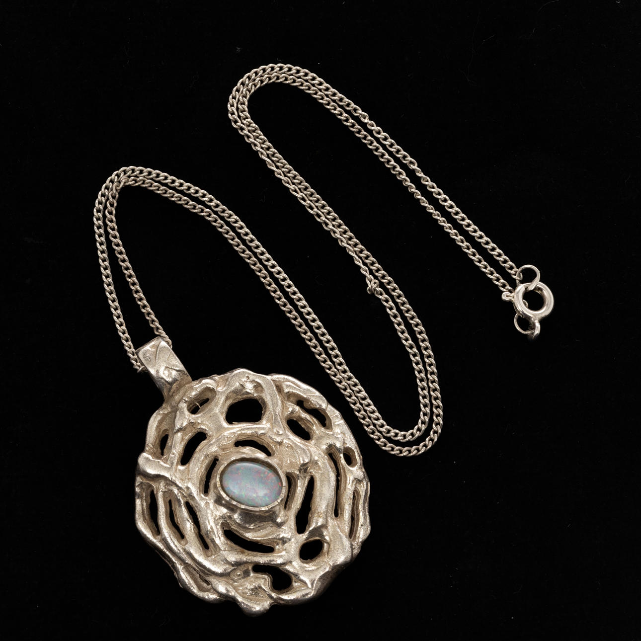NECKLACE, Silver, Opal.