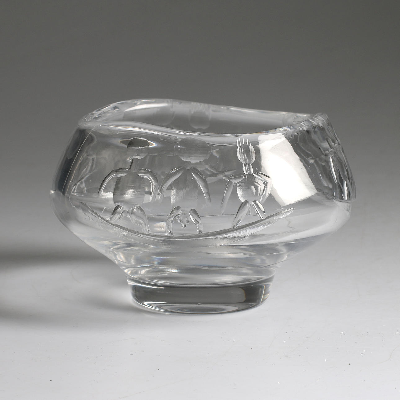 ERIK HÖGLUND. Skål, glas, Boda glasbruk, signerad, 1900-tal.