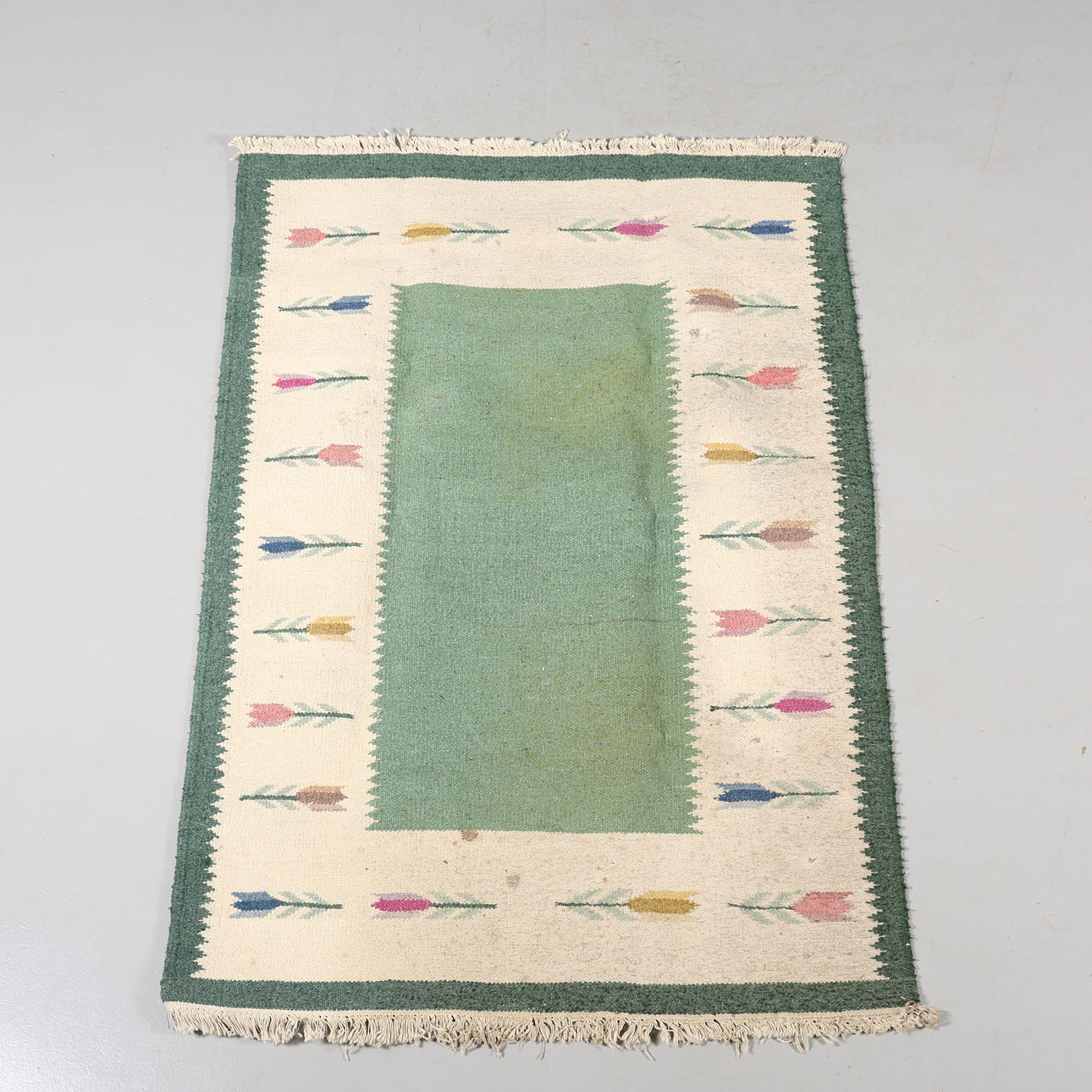 A CARPET, Yarrow linen, 191 x 138 cm.