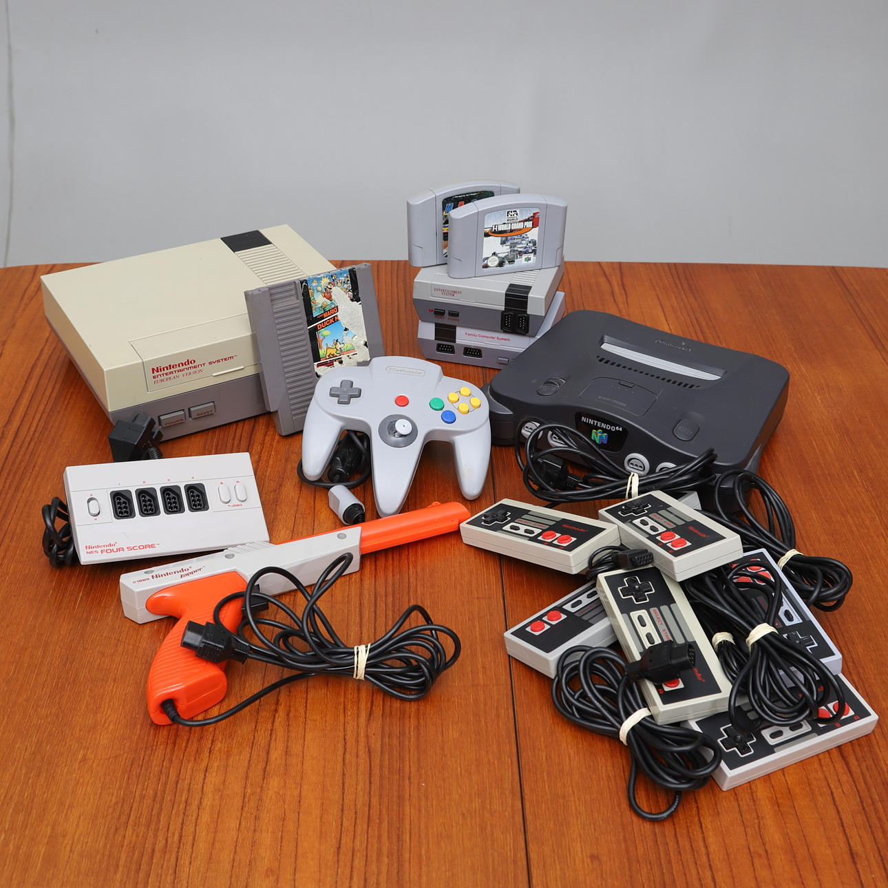 Nes Game Console Nes Console Lot Lot 432 NINTENDO (NES) A Loose Nintendo