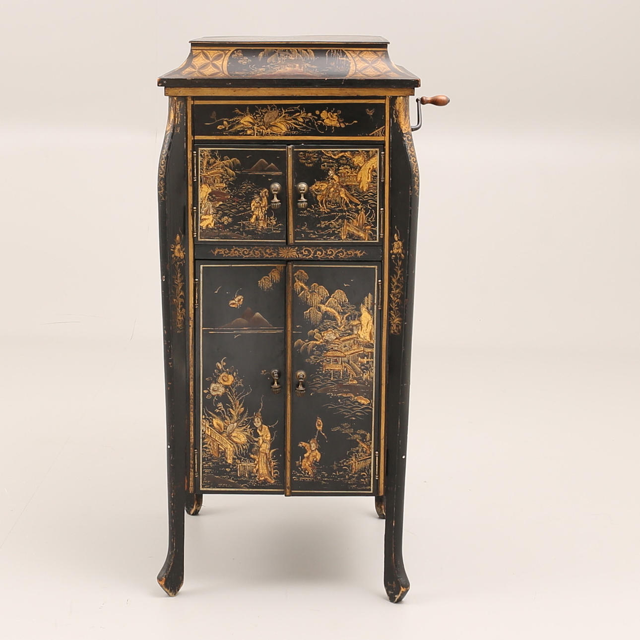 SALONGSGRAMMOFON med stenkakor, Kina märkt W.A.Webber.