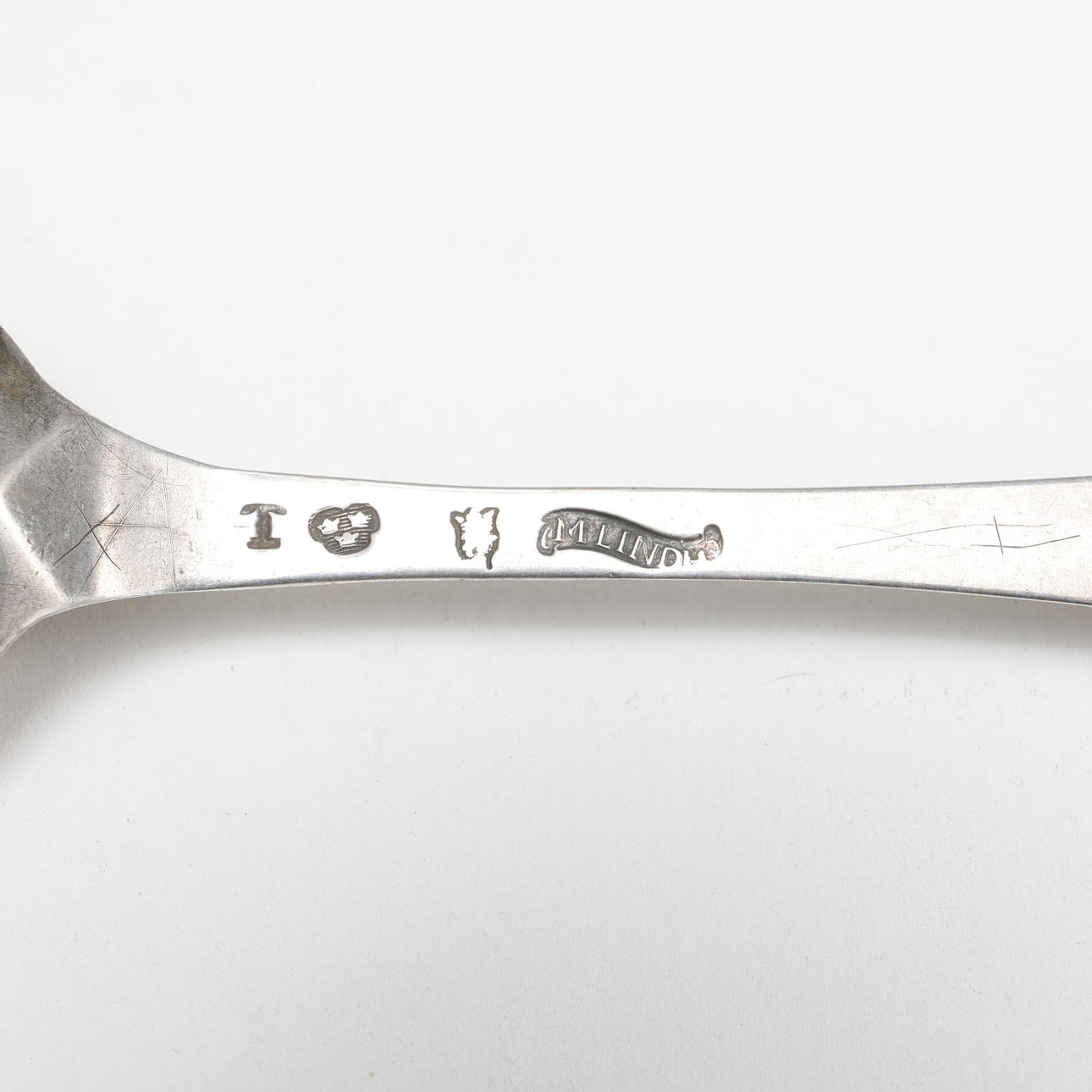 MAGNUS LIND. Sked, silver med fiolskaft, Stockholm, 1777. Silver ...