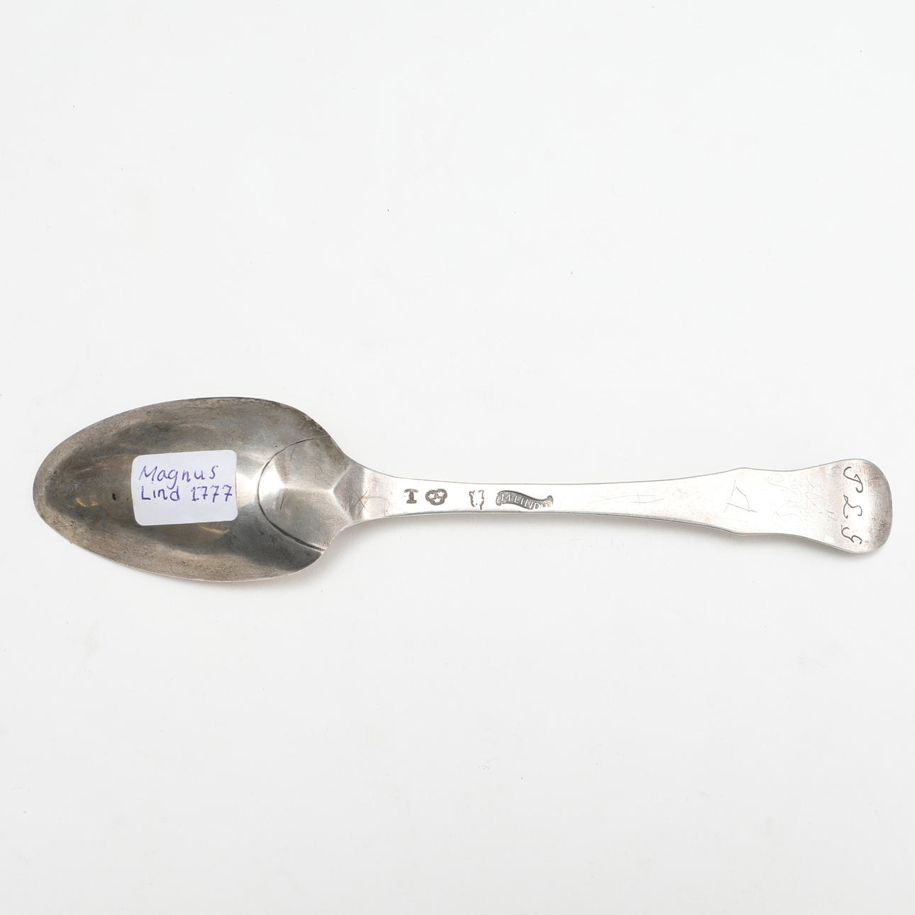 MAGNUS LIND. Sked, silver med fiolskaft, Stockholm, 1777. Silver ...