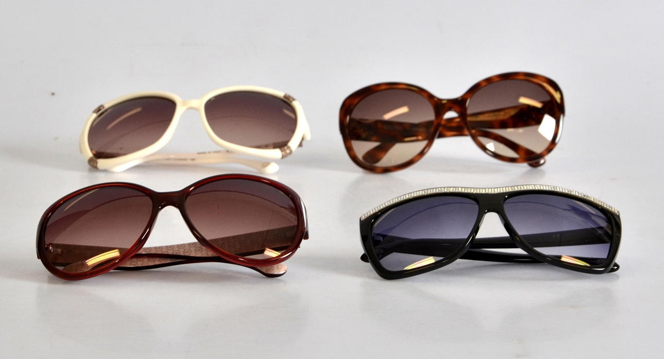 SOLGLASÖGON, 4-stycken, Michael Kors.