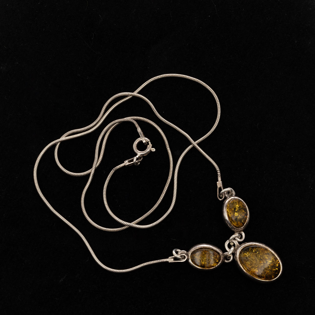NECKLACE, Sterling Silver, Amber.