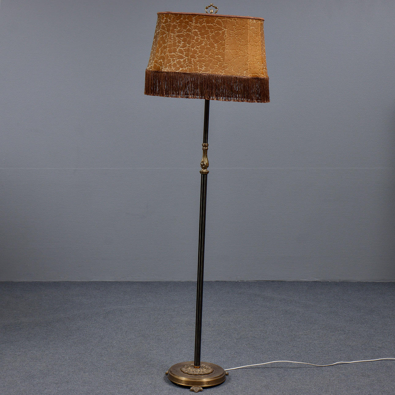 FLOOR LAMP, 1940s/1950s.
