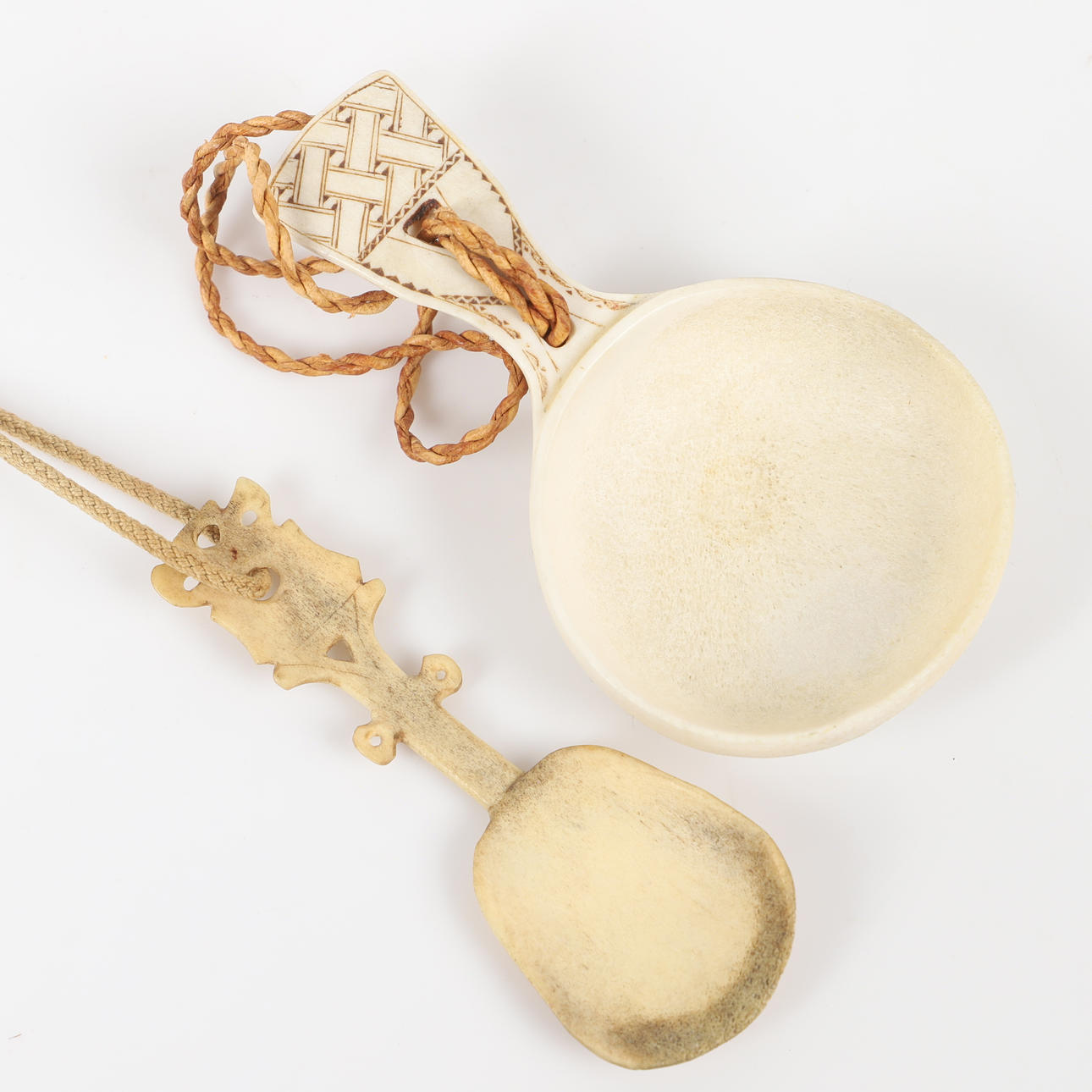 KÅSA AND SPOON, Sami work, carved horn, monogram signed.
