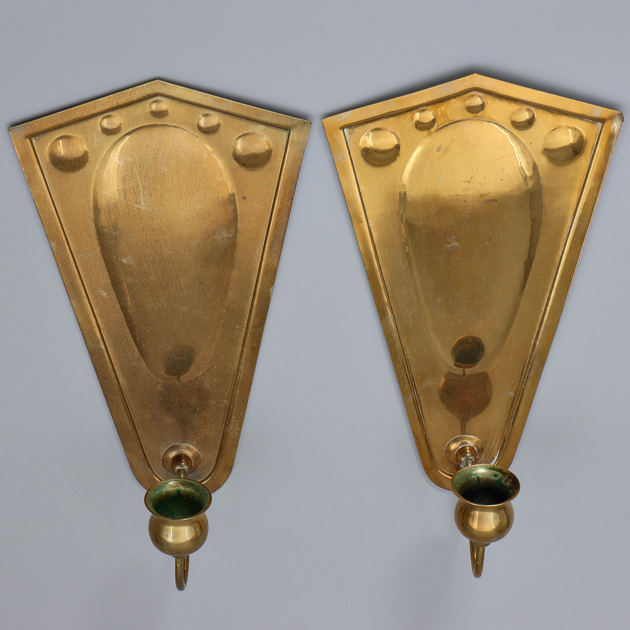 MÄSSINGSPLÅTAR, PARET, 1900-TAL.