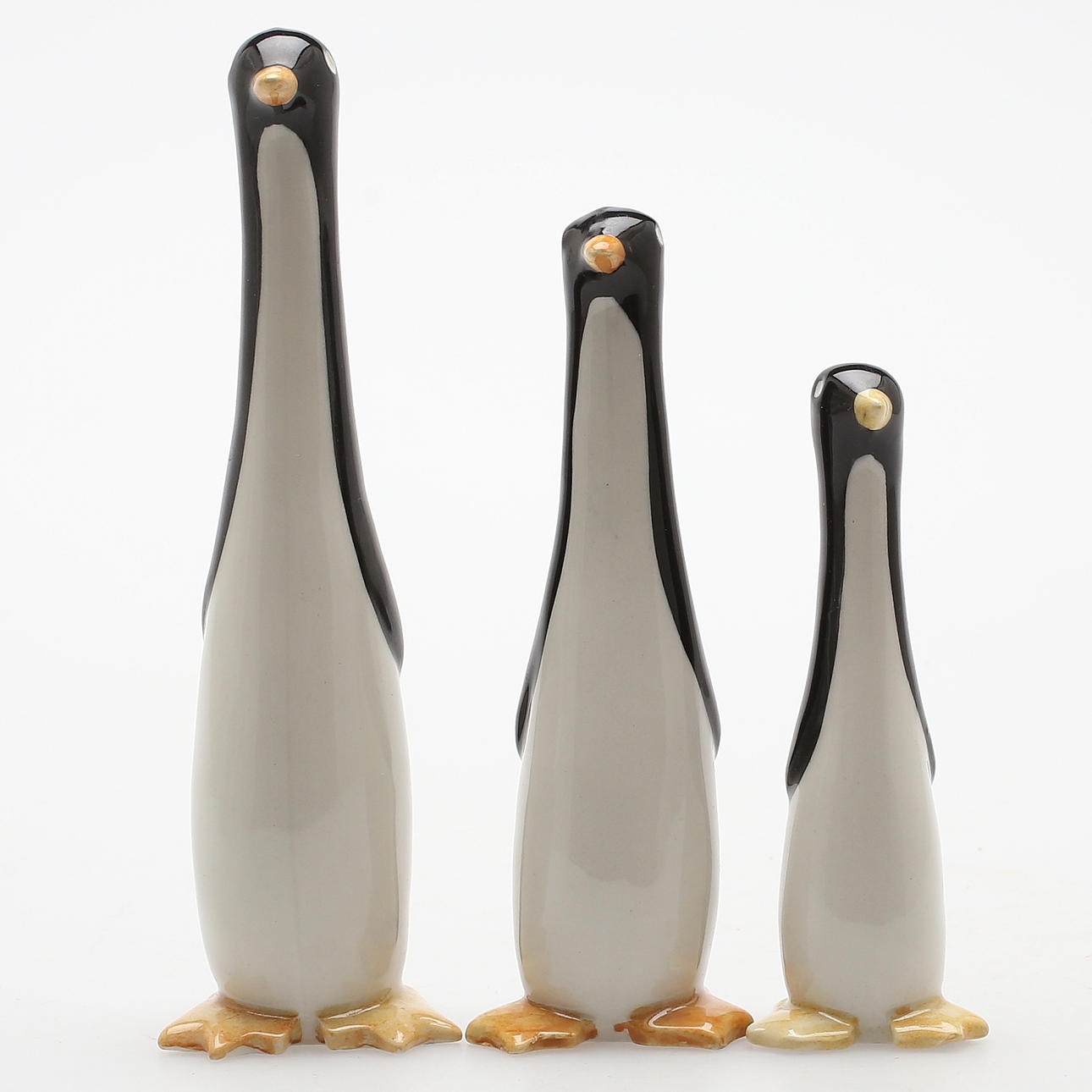 FIGURINER, 3 st, porslin, Pingviner, Dorothy Clough, 1900-tal.