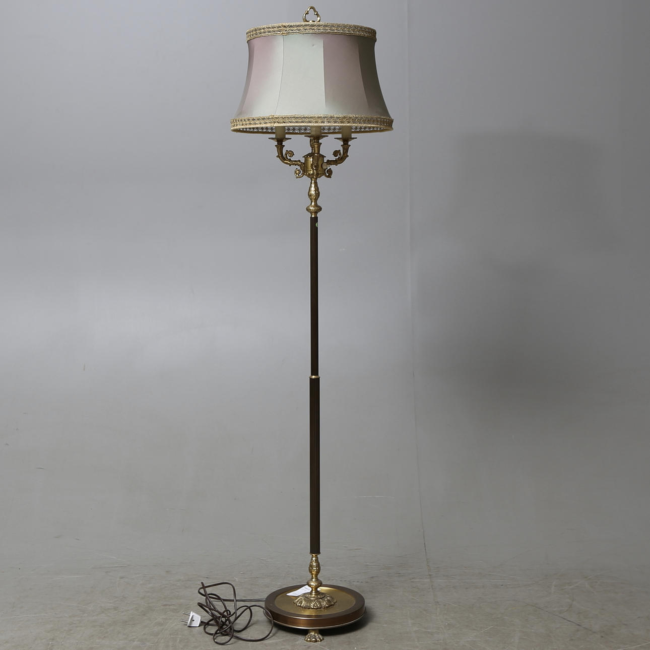 GOLVLAMPA, Kenbro, 1900-tal.