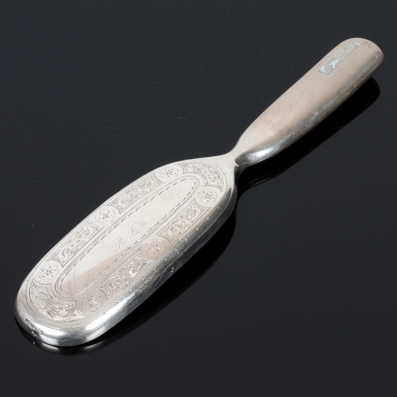 BORSTSKAFT, silver, 1907. Vikt 87 gram.
