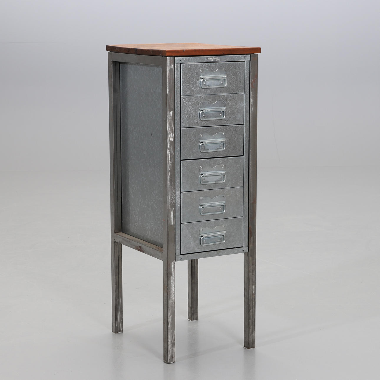 Chest of drawers, Linghoff Design.