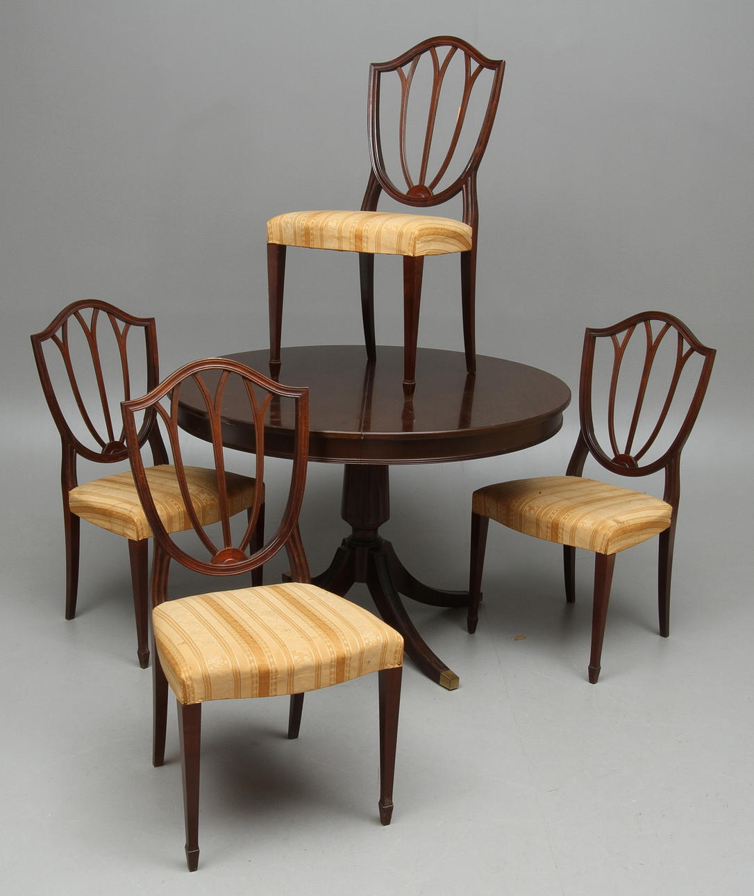 MATBORD med STOLAR 4 st, Engelsk stil, 1900-tal.