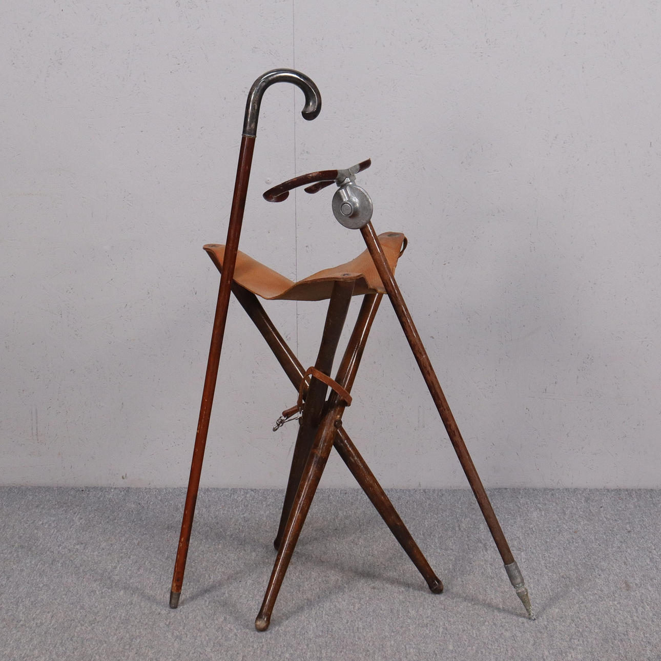 CANES AND HUNTING STOOL, Shooting cane with stool, Howell, London, “The ...