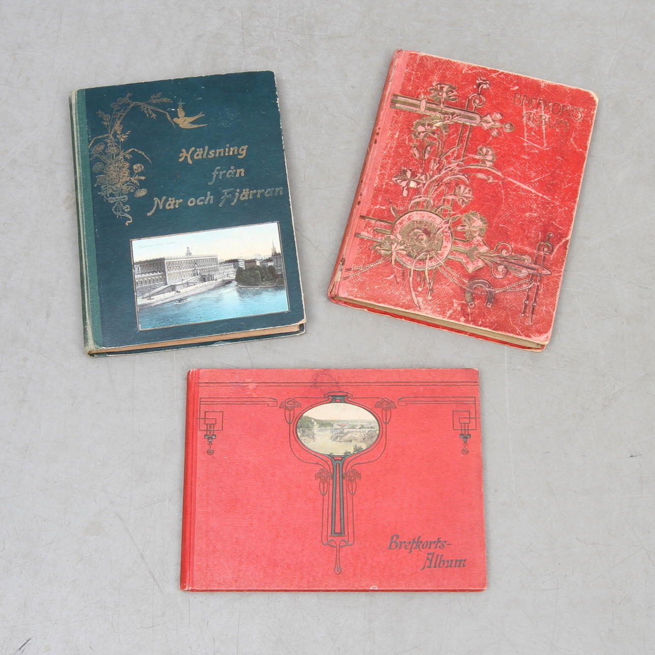 VYKORT samt BREFKORT, ca 240 st, i 3 album, 1900-tal.