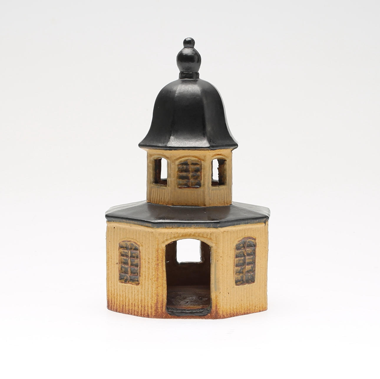 LISA LARSON. stengods, ljuslykta, signerad.