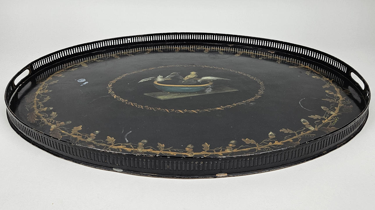 BRICKA, plåt, empire, 1800-talets första hälft.