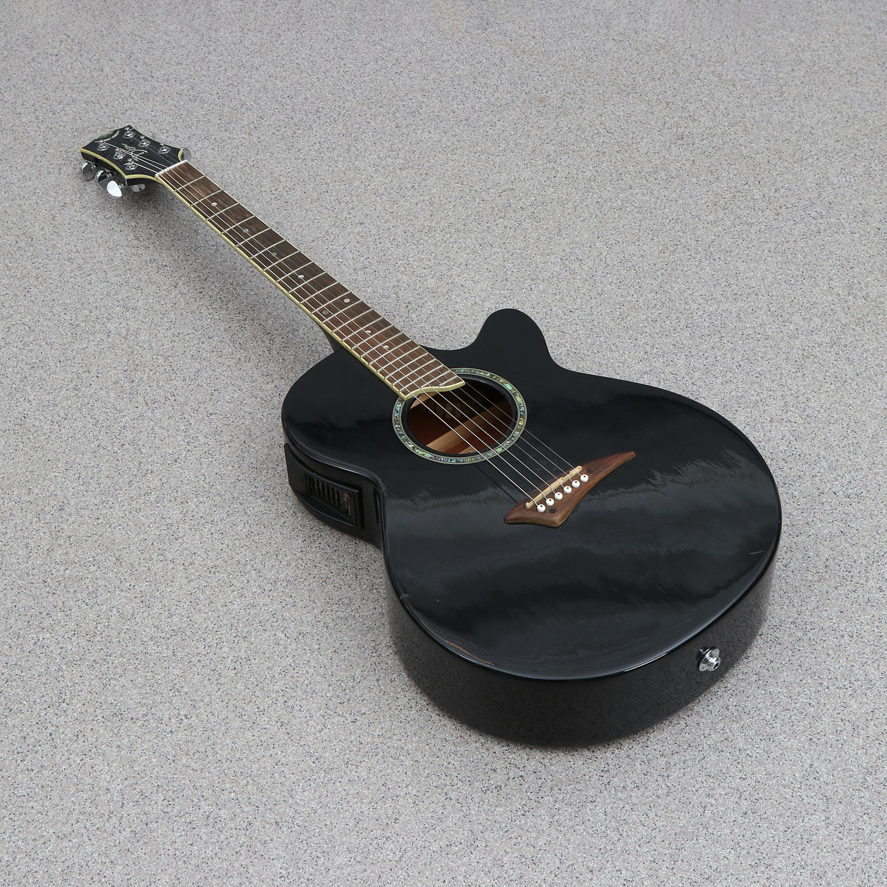 DEAN, ACOUSTIC GUITAR. “Onyx”. Serial no: 00123223. Collectables ...