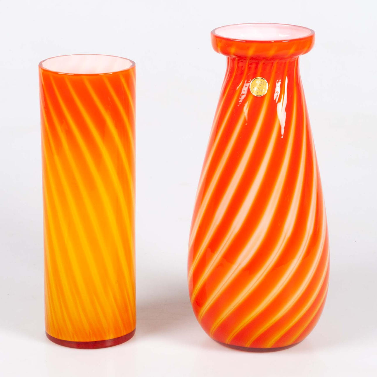VASER. 2 st, "Peacock", Elme Glasbruk.