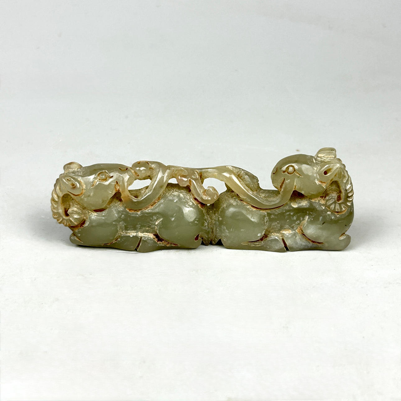 CHINESE CARVED JADE BRUSH REST.