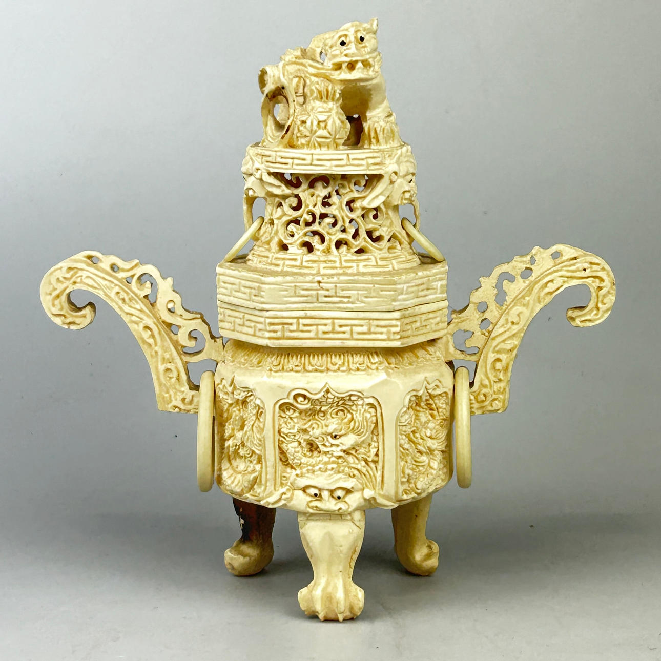 ORIENTAL STYLE RESIN CENSER.