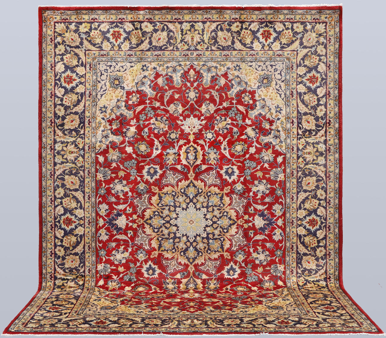ORIENTMATTA. Nadjafabad, 333 x 238 cm.
