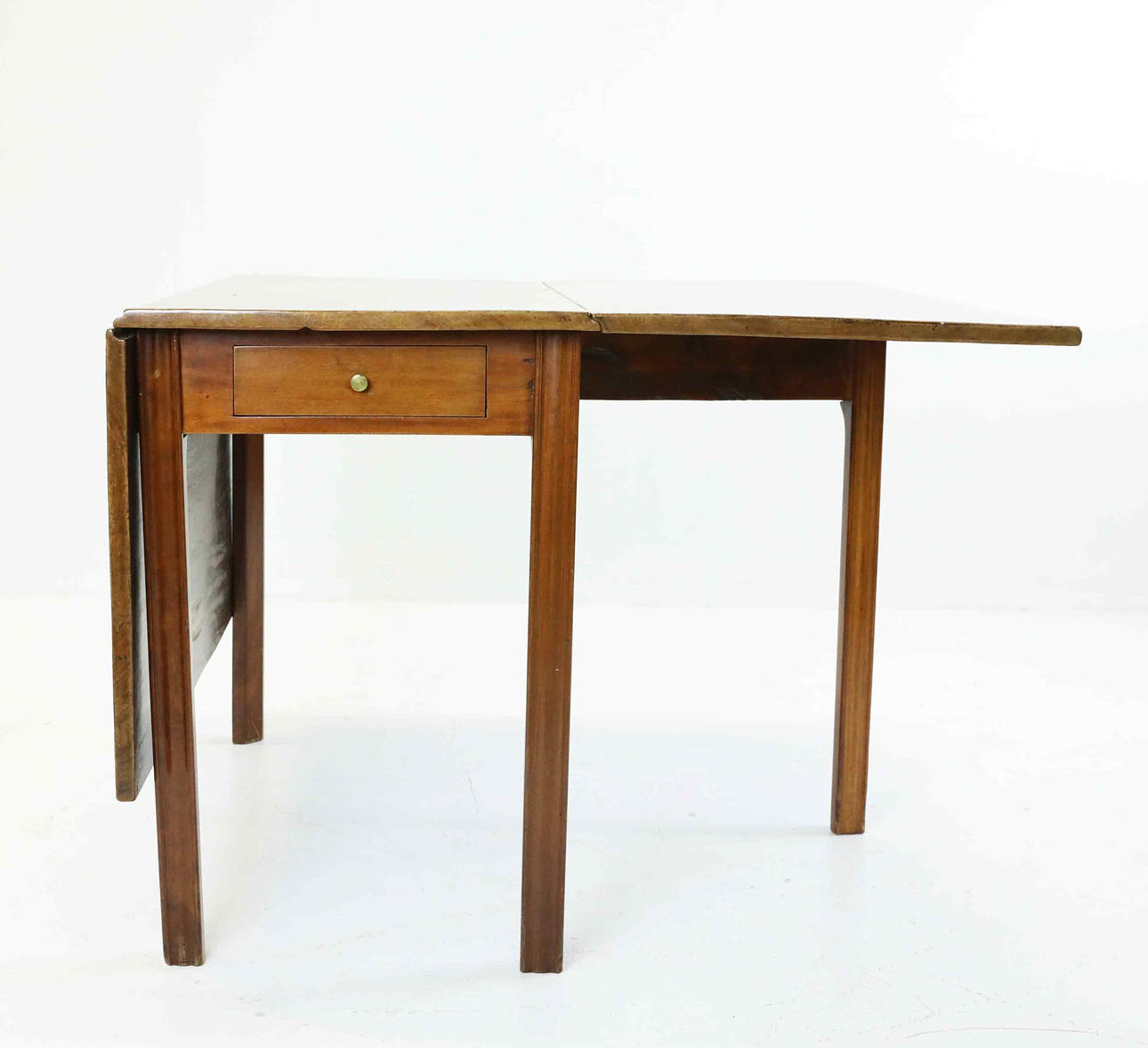 A Swedish Modern percussion table/folding table, 1940s.