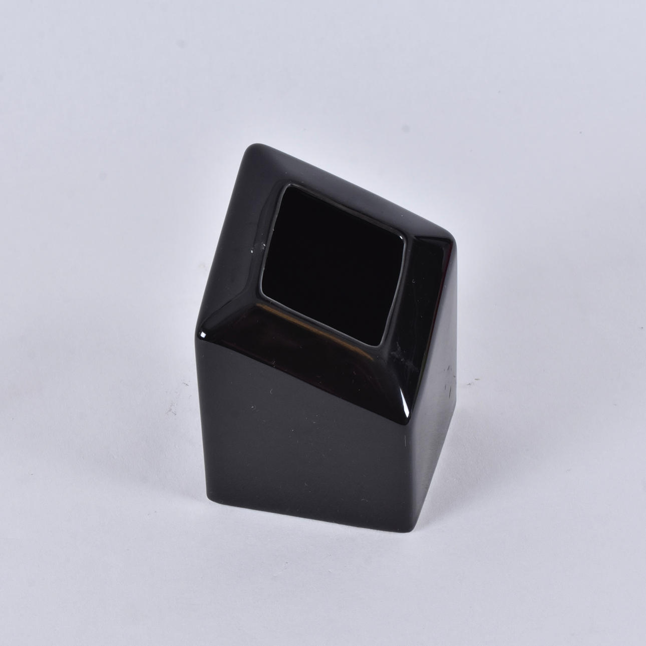 LISA LARSON. A porcelain “Quartette” vase.