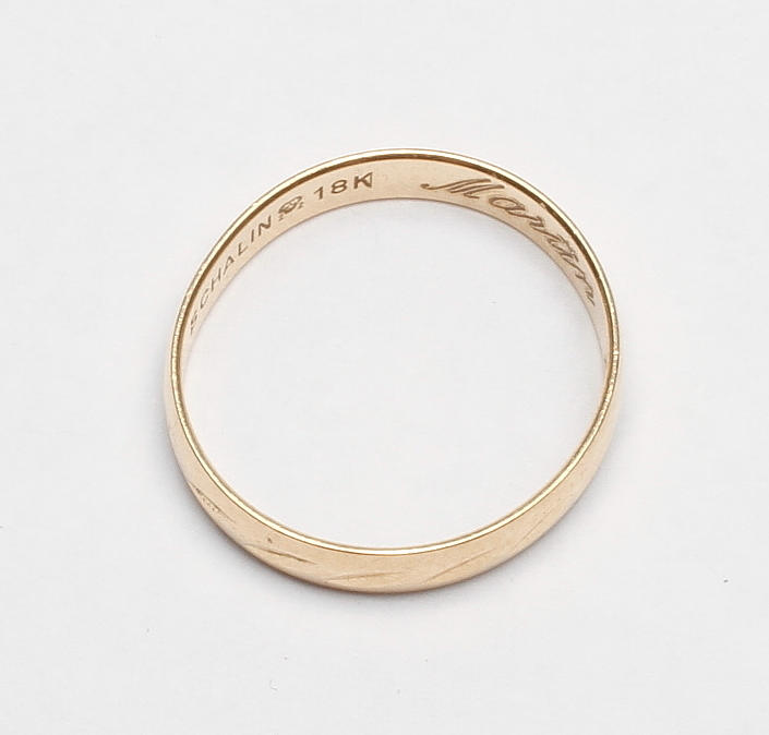 RING, 18k guld, vikt ca 1,8 gr.