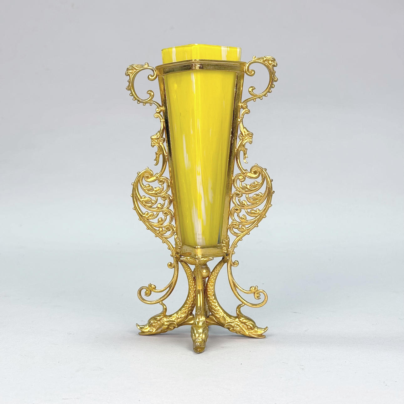 VAS - Glas & Mässing.