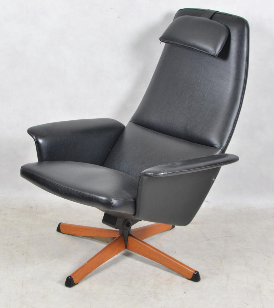 SNURRFÅTÖLJ, 1960/70-tal.