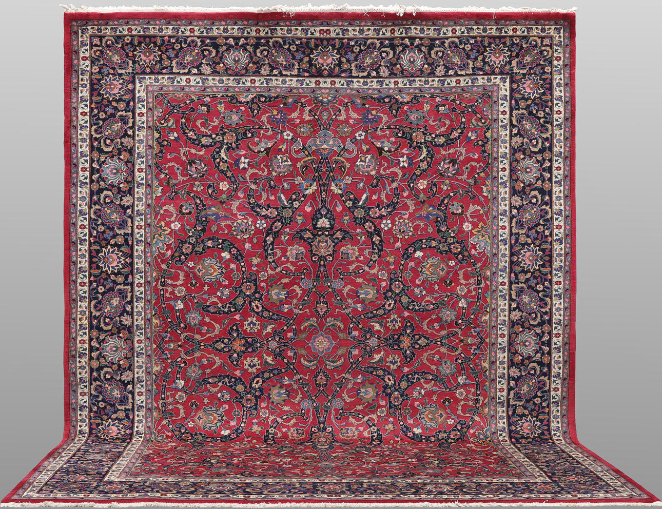 ORIENTMATTA. Meshed fine, 401 x 300 cm.