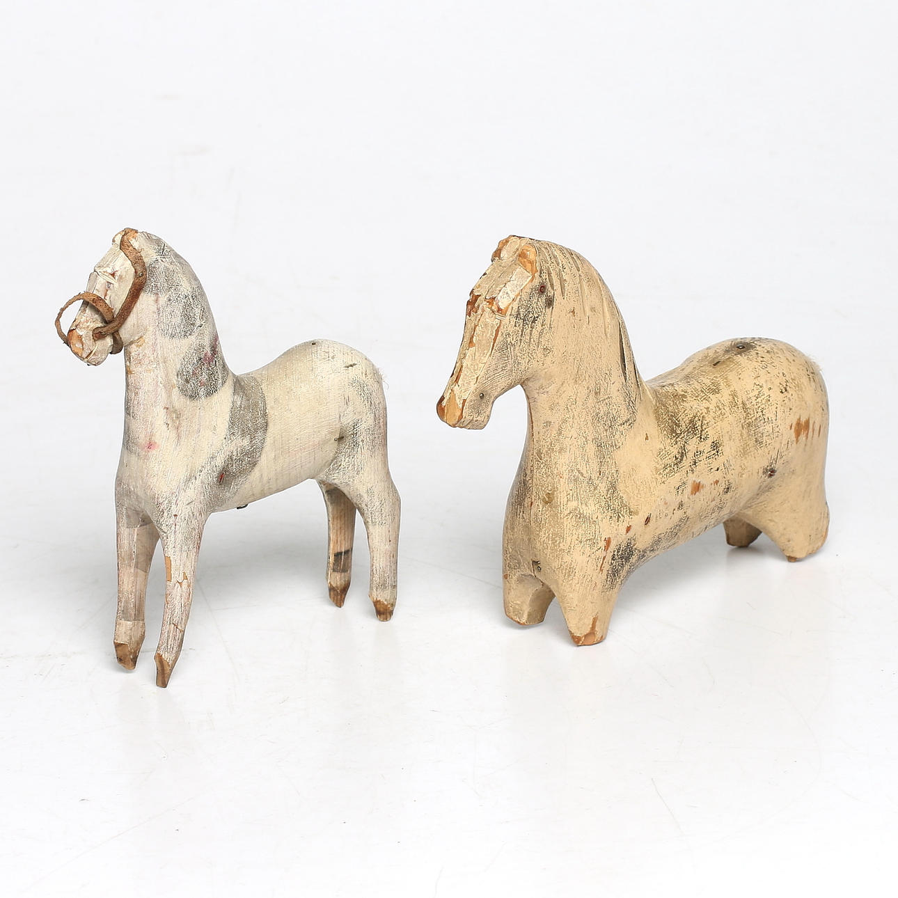 FIGURINER / DALAHÄST, 2 st, trä, hästar, 1800-tal.