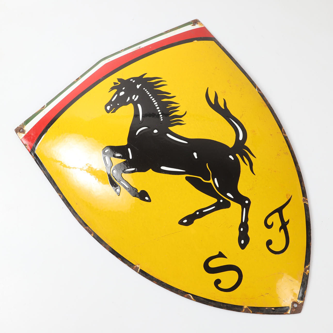 SIGN, Ferrari, enamelled sheet. Miscellaneous - Miscellaneous - Auctionet