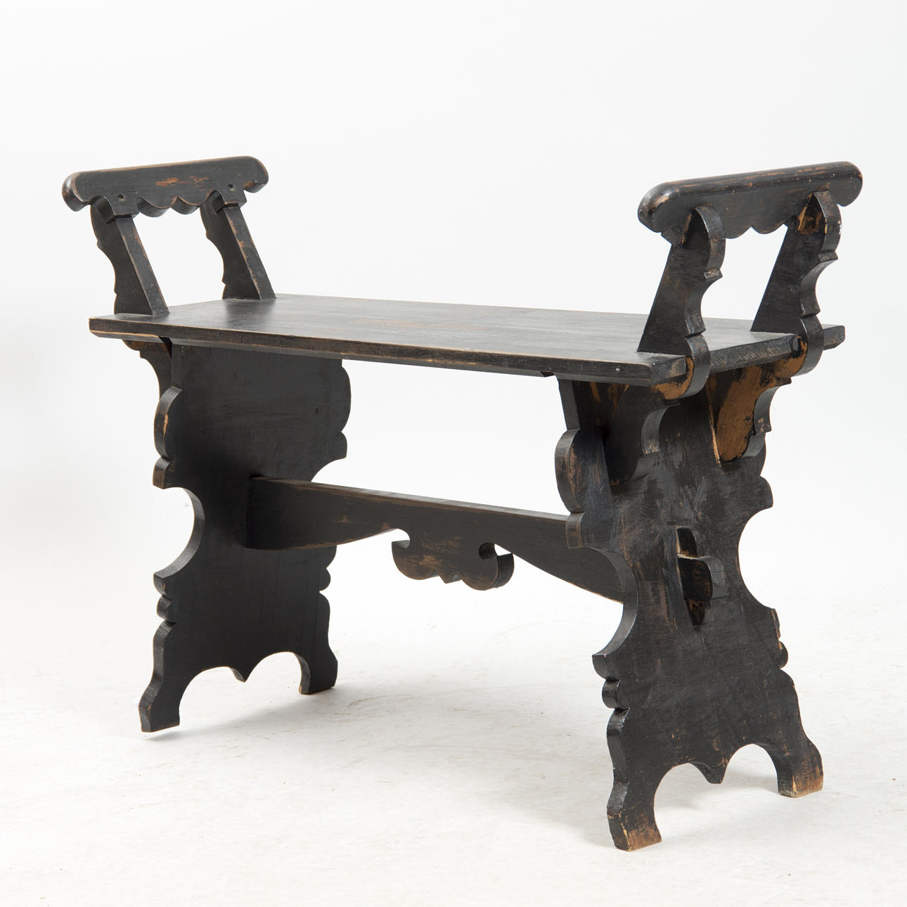 BÄNK, svartpatinerad fur, tidigt 1900-tal.