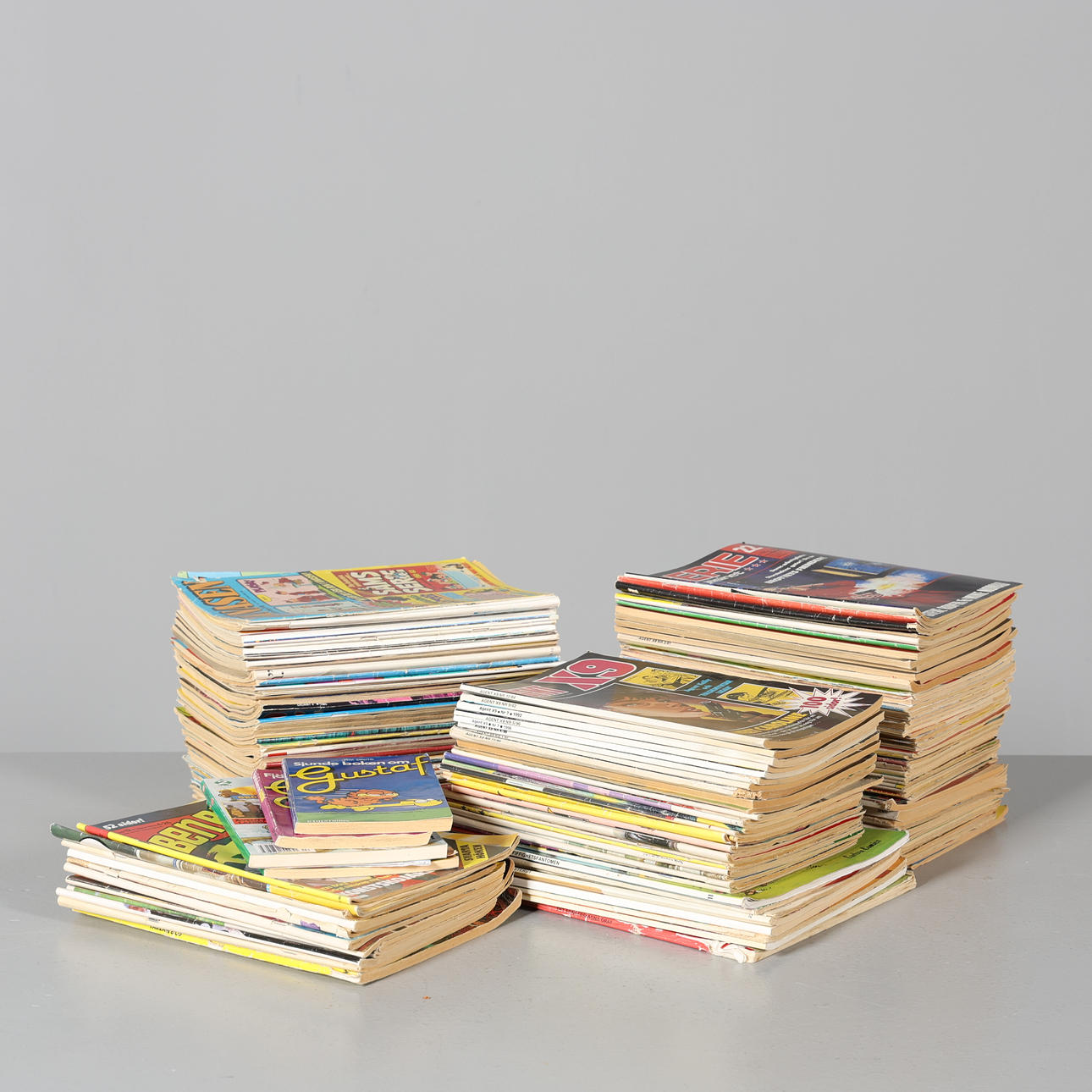 LOT OF COMIC BOOKS, including The Phantom.