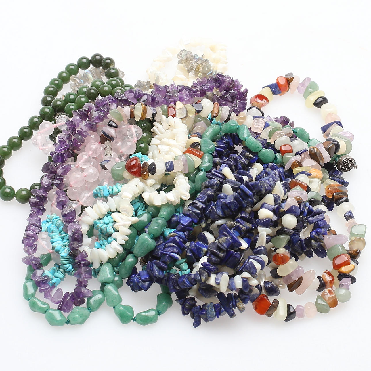 COLLIER, 10 st, halvädelstenar, totalvikt ca 640 gram.