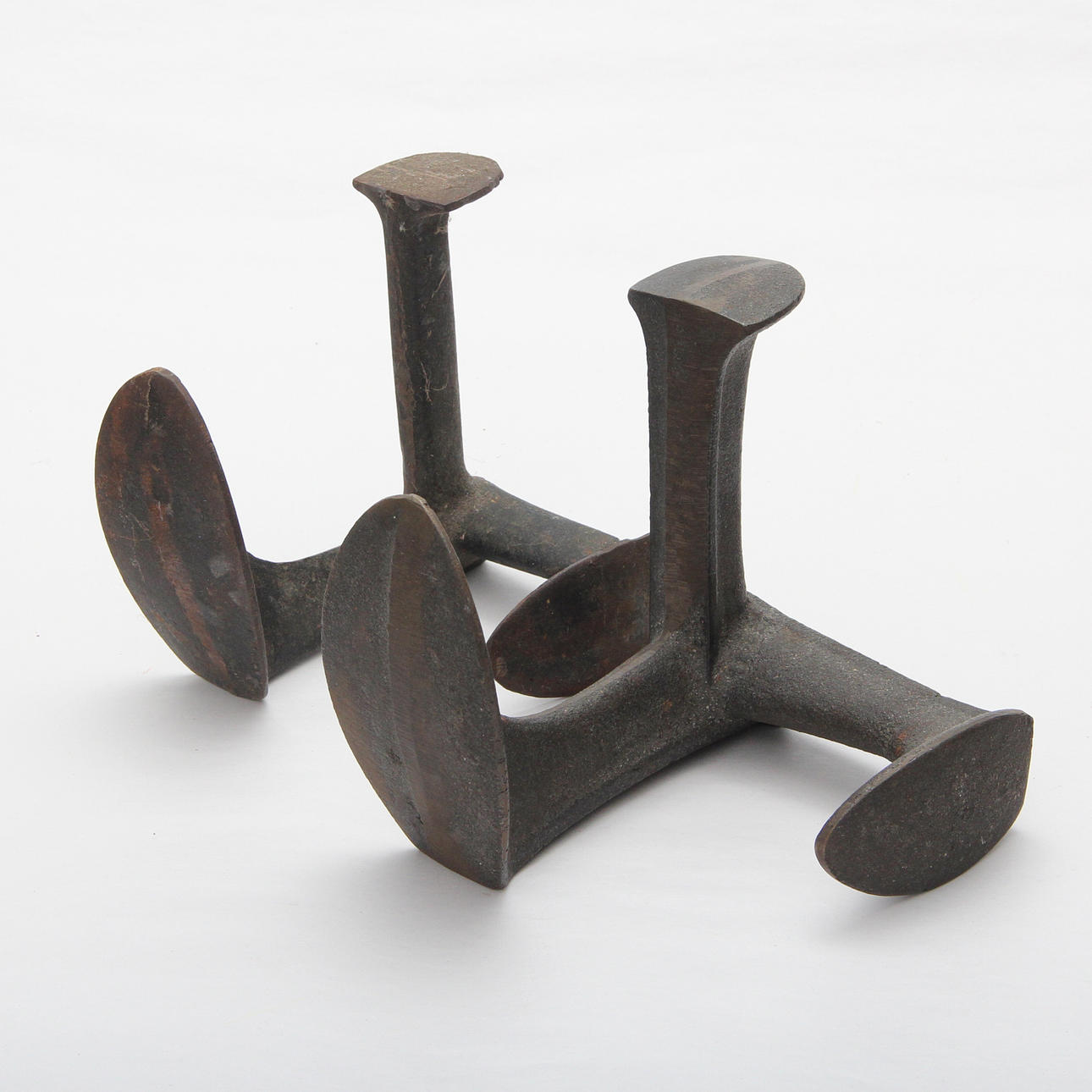 SHOEMAKER TOOL, 2 pieces, iron “Read”.