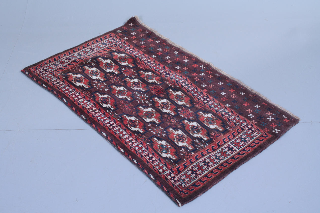 ORIENTMATTA, handknuten, "Bochara", 70 x 118 cm.