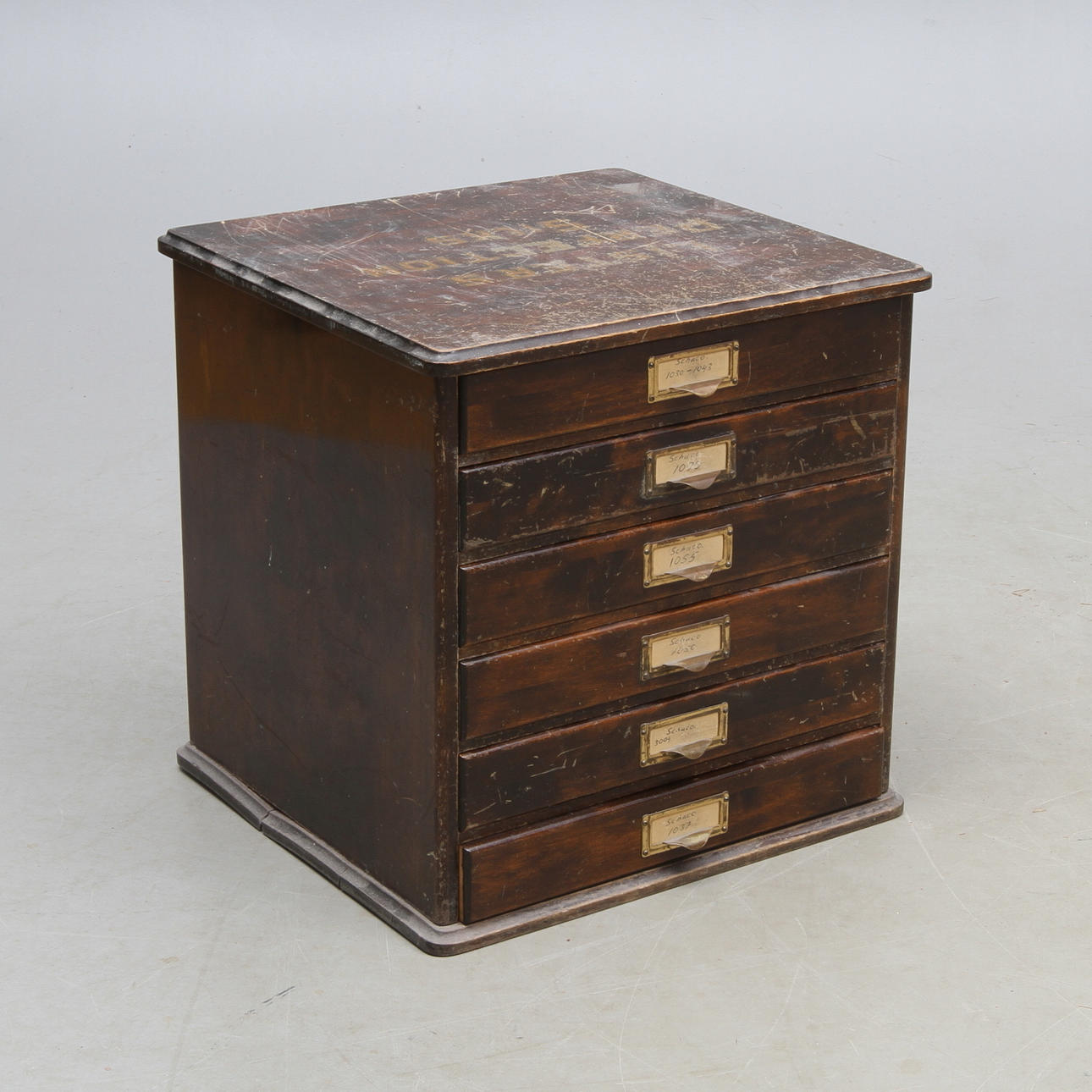 SCHATULL, för sytillbehör, "Listers Perfection Silks", 1900-talets första hälft.